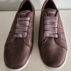 SKECHERS air chilled memory foam sneaker Size 9 NEW